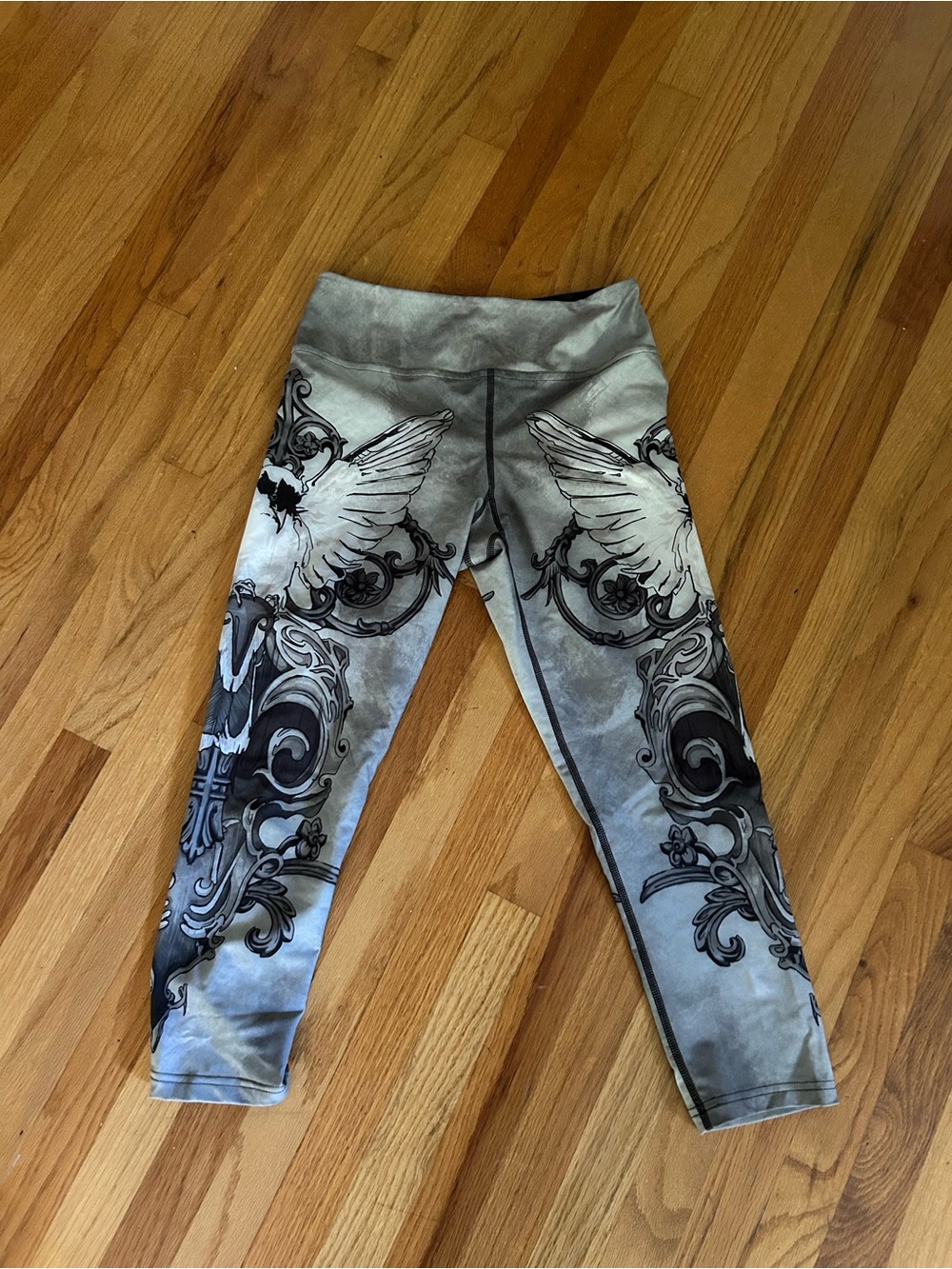 Eagle Rock Werk Shop Graphic Angel Wing Gray Leggings